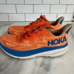 Hoka Clifton 9